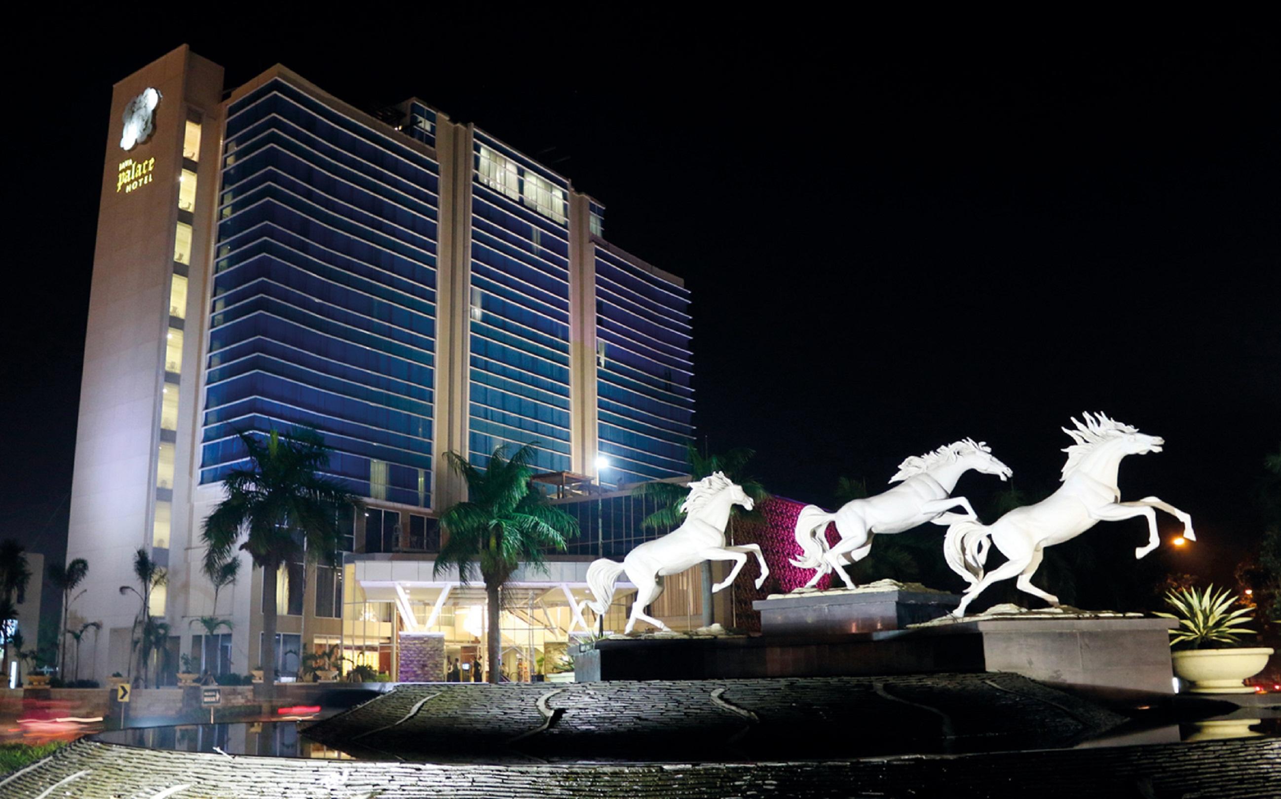 Java Palace Hotel Cikarang Exterior foto